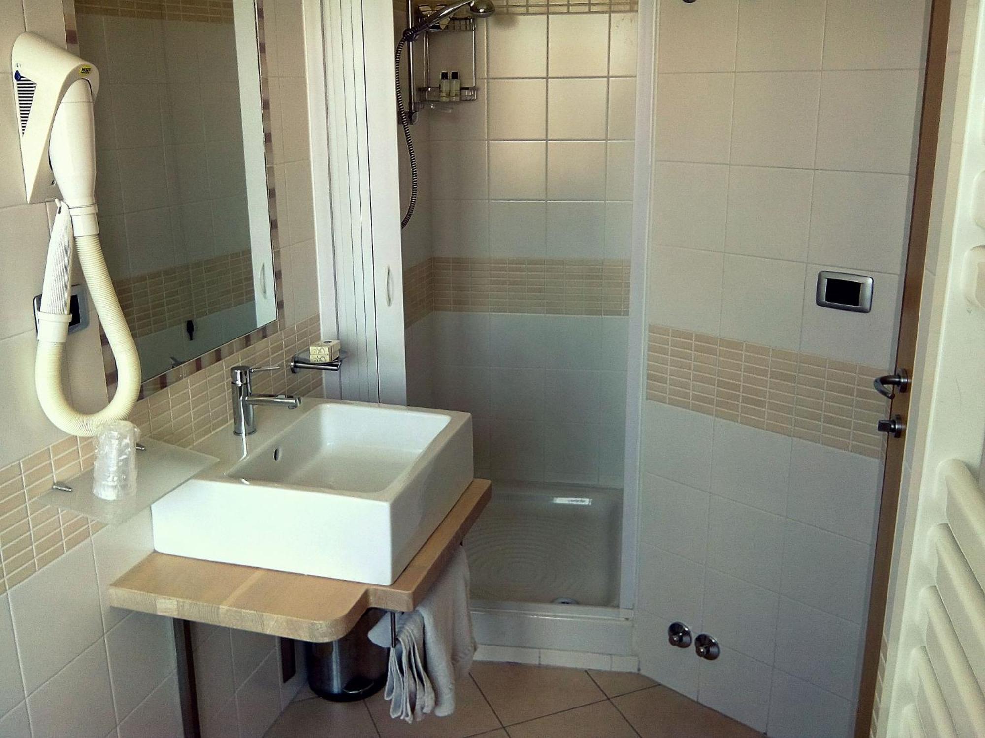 Hotel Conte Ruggero Serra San Bruno Kamer foto