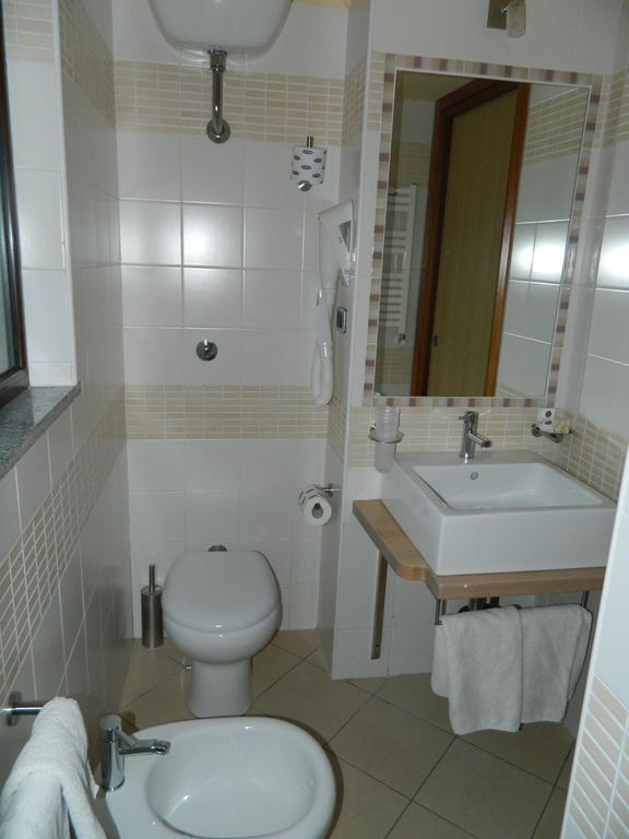 Hotel Conte Ruggero Serra San Bruno Kamer foto