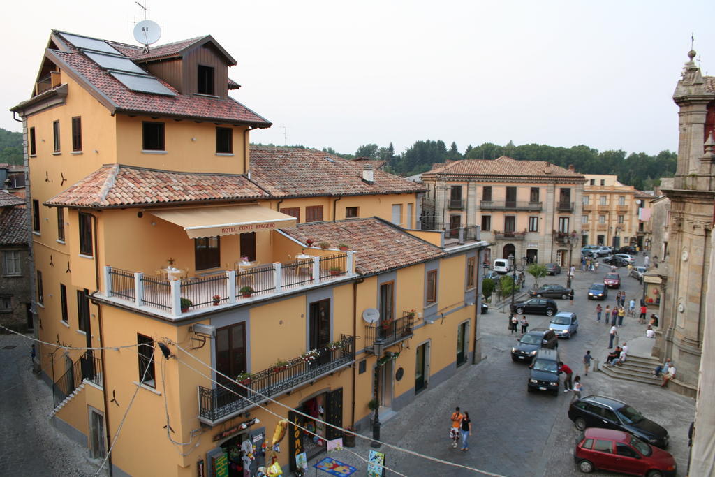 Hotel Conte Ruggero Serra San Bruno Buitenkant foto